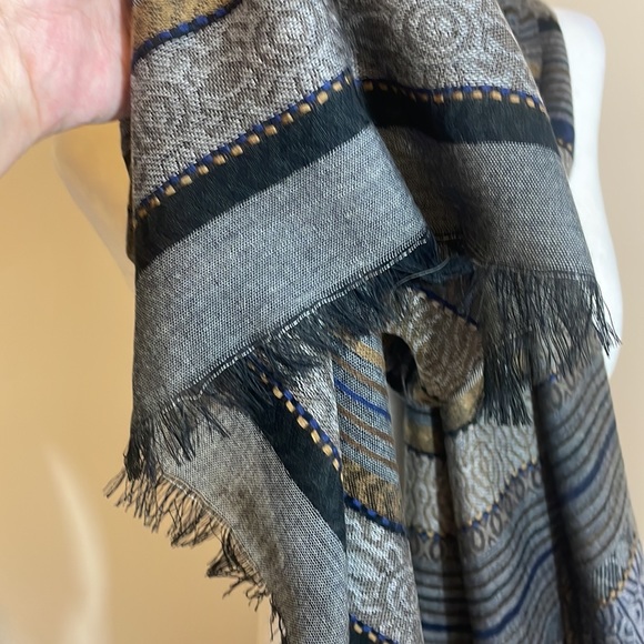 Simply Novelle Women’s Scarf, Color; diff. greys, black, blue’s, diff. brown’s - Picture 5 of 16